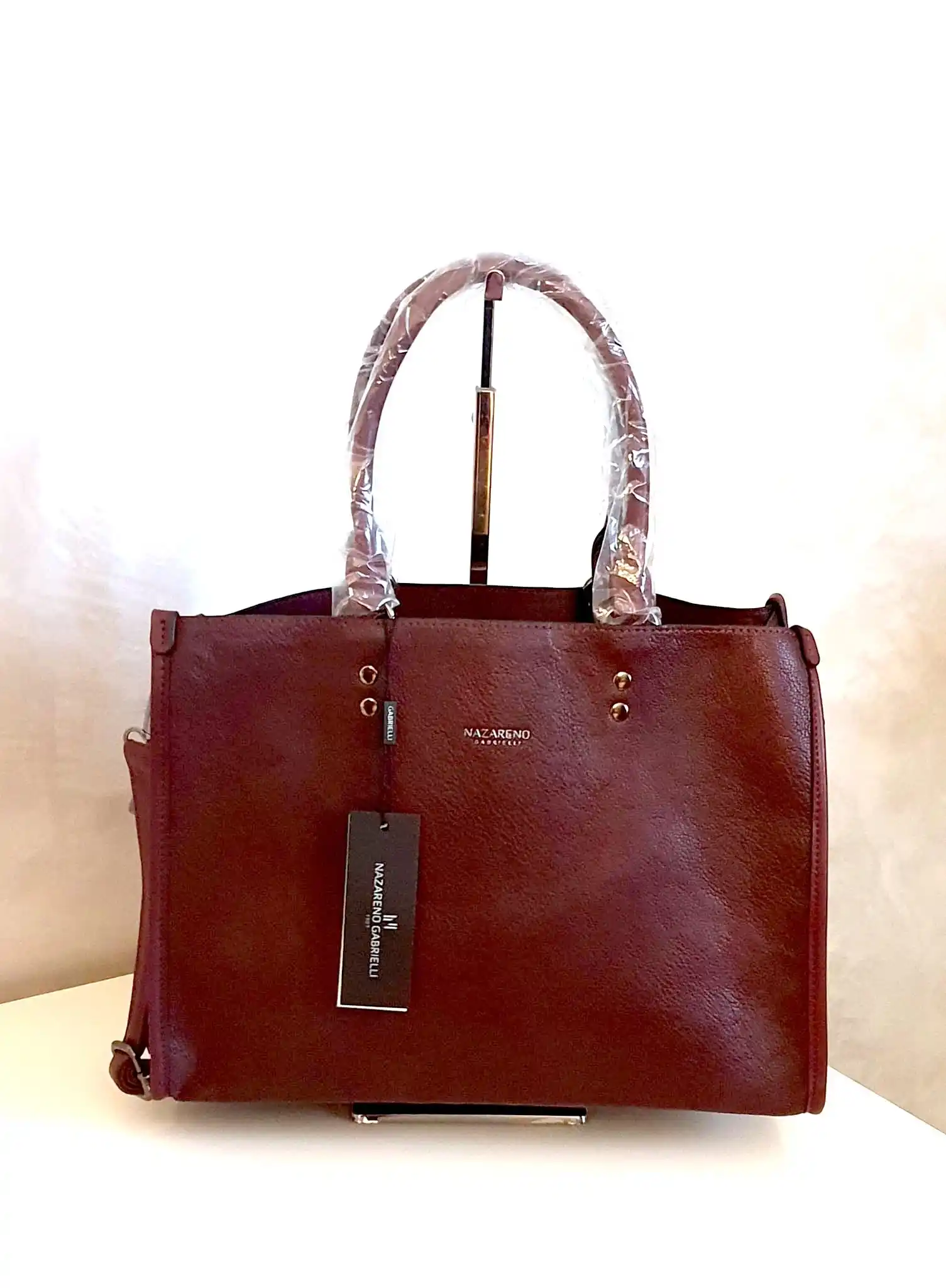 Nazareno Gabrielli shopping borsa bordeaux