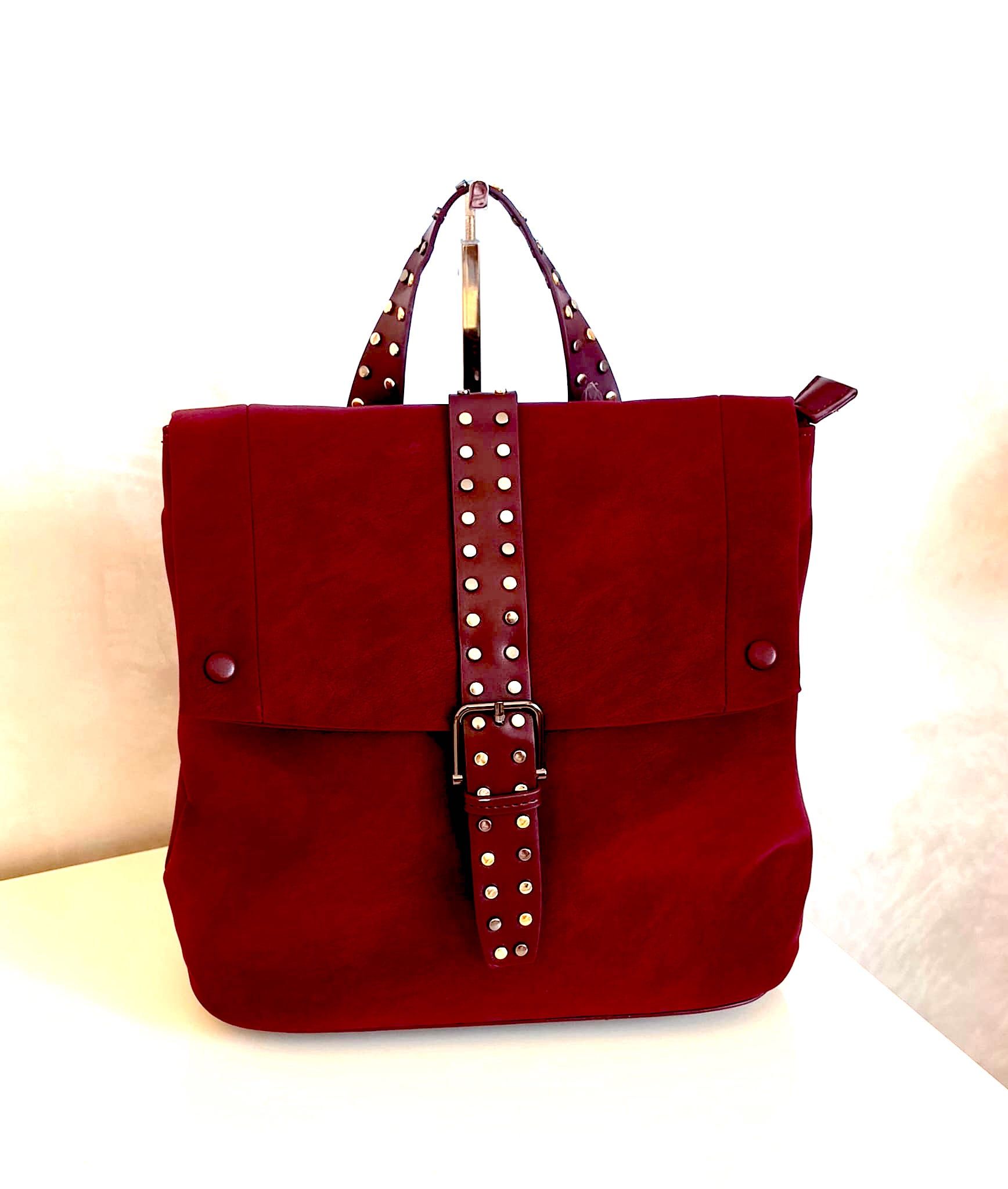 Zaino rock-chic da donna bordeaux con dettagli